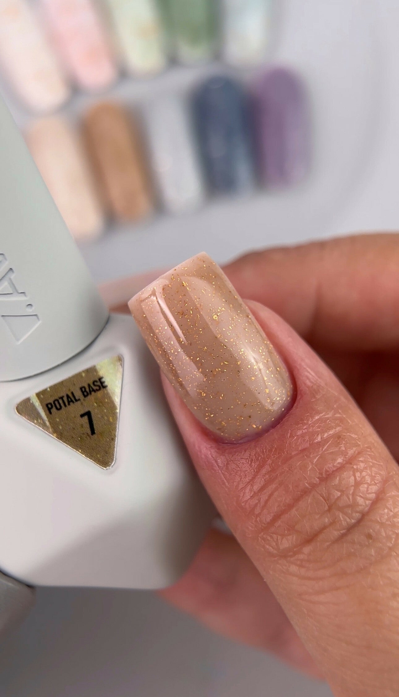 Victoria Avdeeva POTAL BASE 7 – Soft Caramel-Beige Camouflage Base with Gold Flakes 12ml