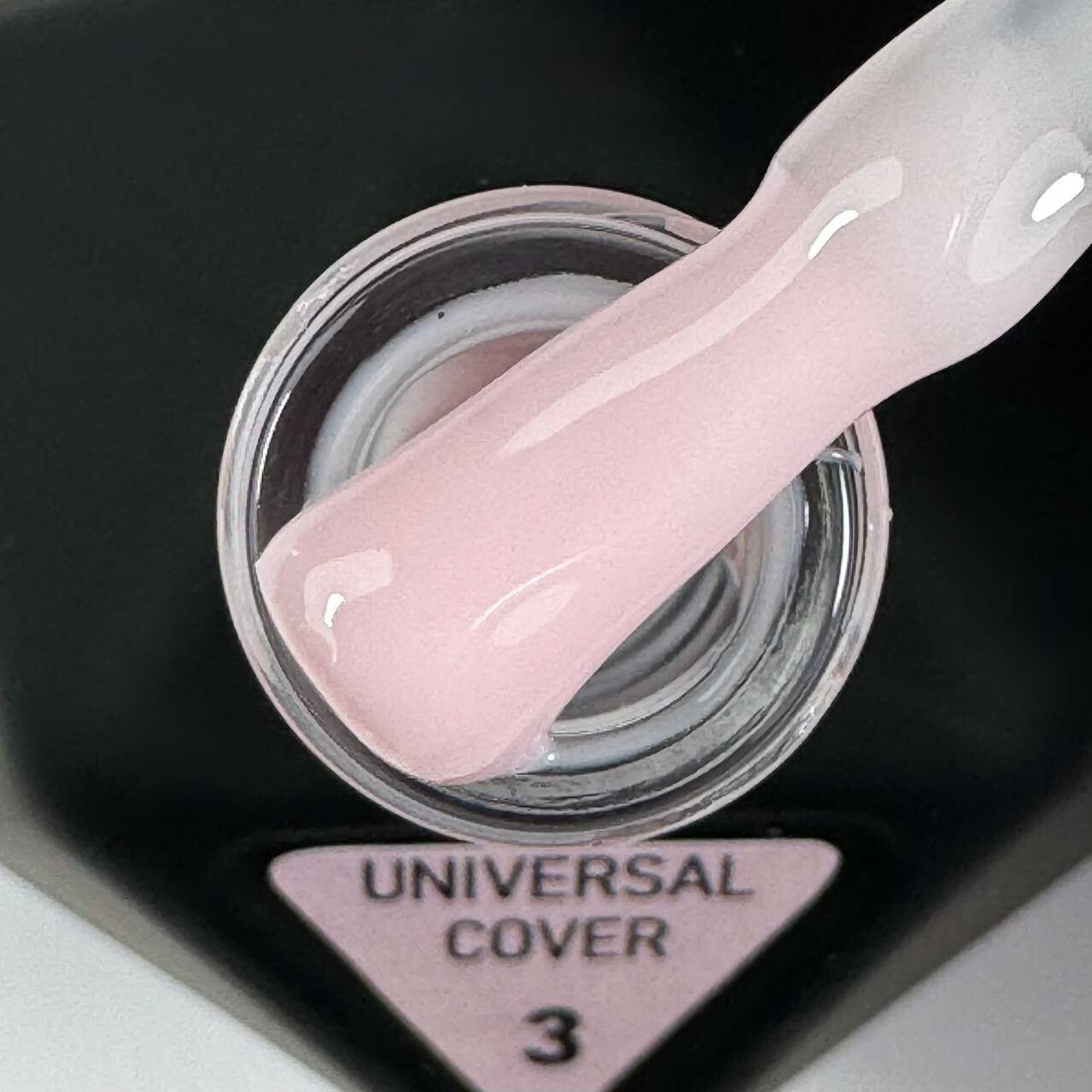UNIVERSAL COVER GEL 3 von Victoria Avdeeva — flüssiges Acrygel in zartem Nude-Rosa für Modellage und Verstärkung. 12ml
